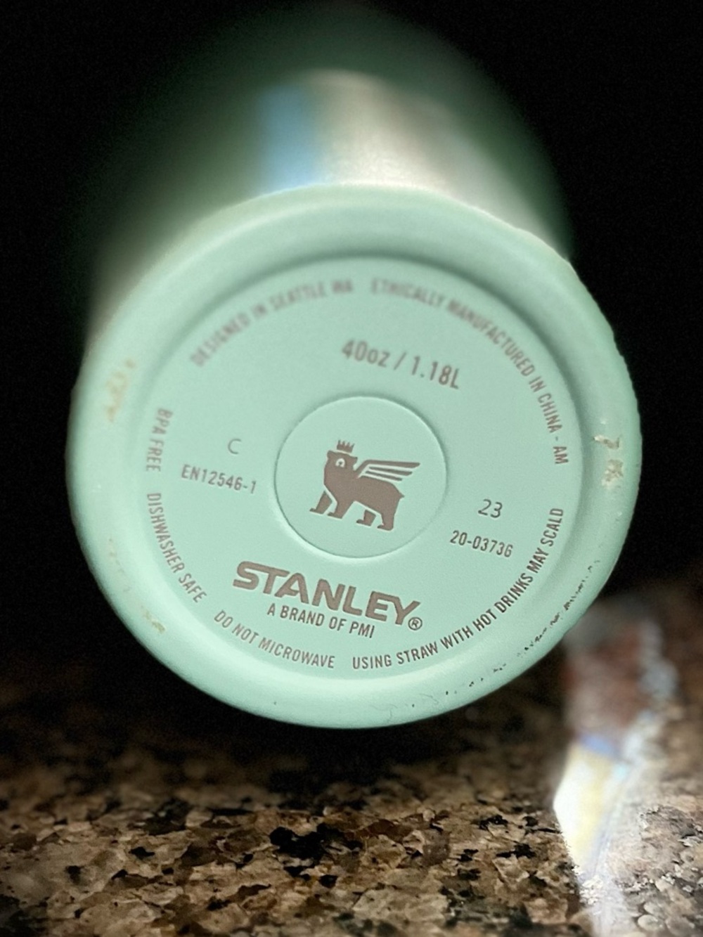 The Quencher H2.0 Flowstate™ Tumbler - Stanley Brand 40oz - Picture 5 of 6